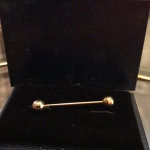 Tie stay as seen in boardwalk empire